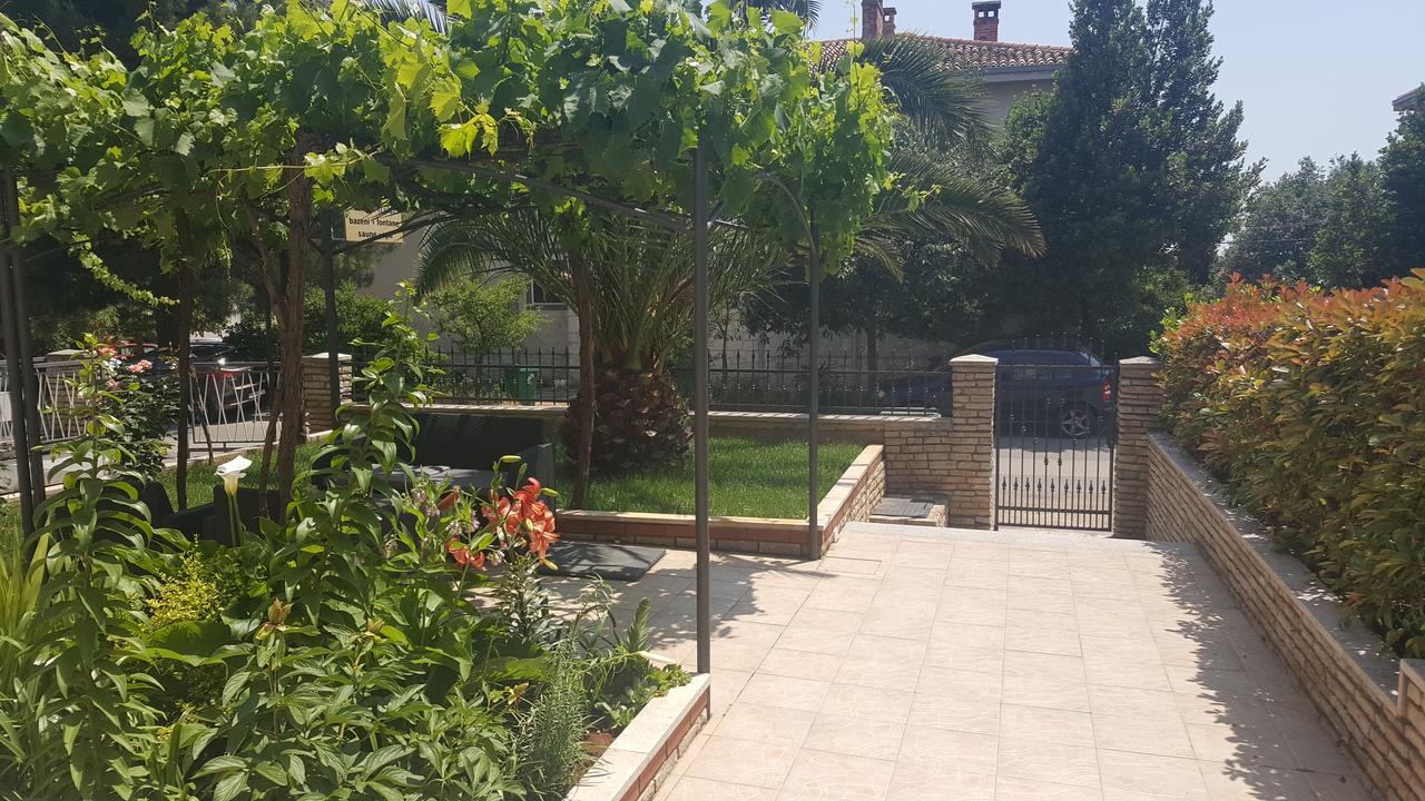 Apartment Korado Pula Exterior foto